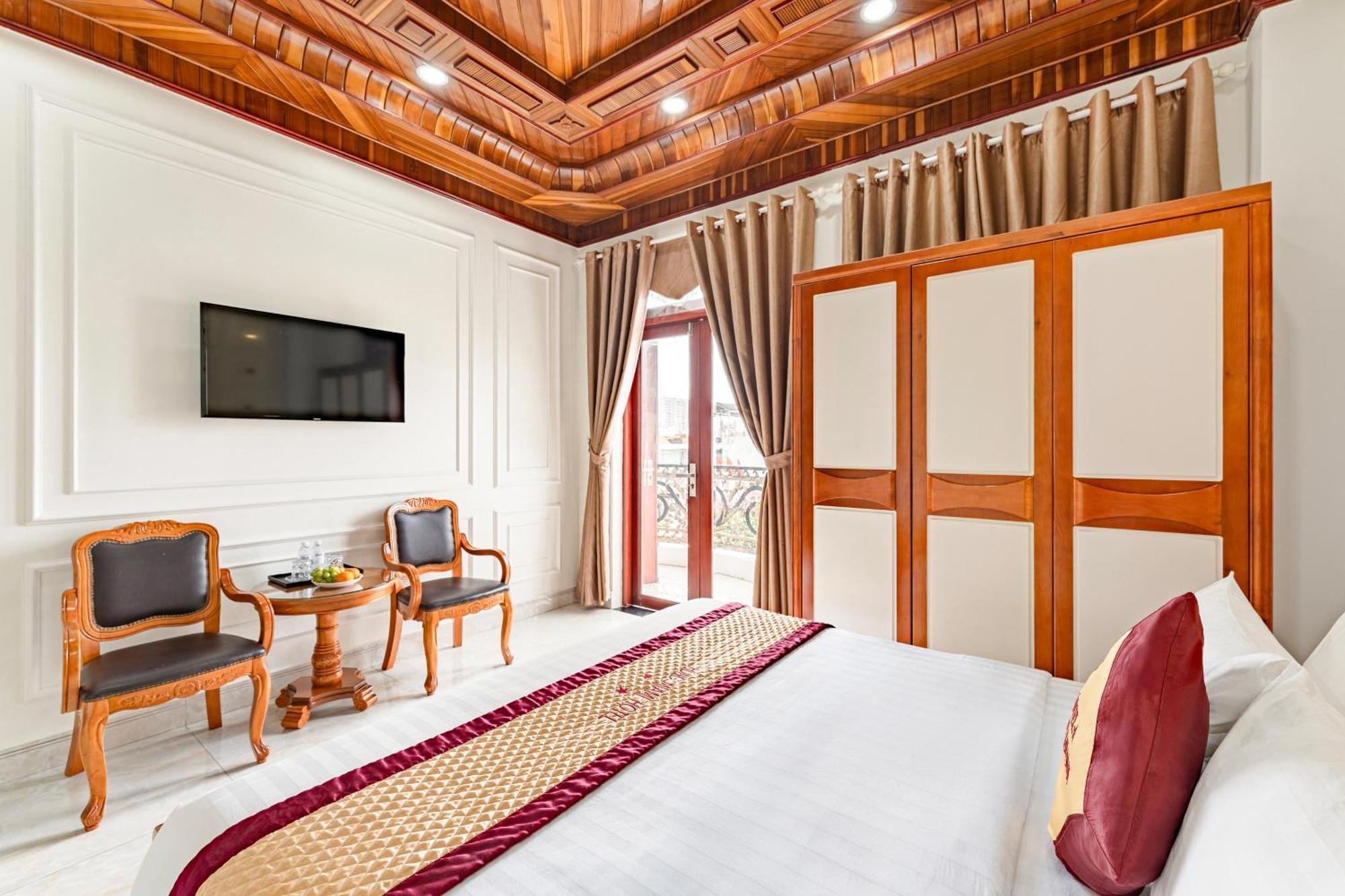 Hùng Miami - 2 Sao TP. Hồ Chí Minh